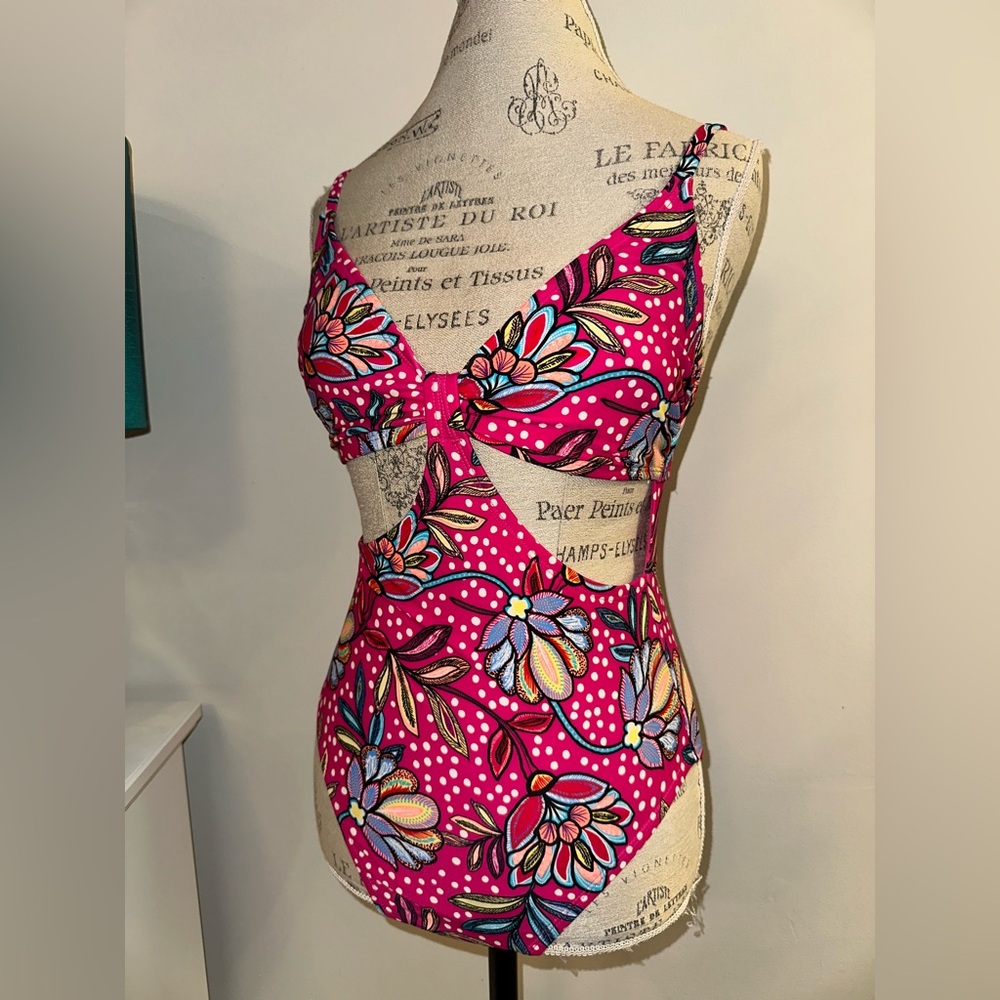 Tabitha Brown For Target One Piece Swim Suit Hot Pink Floral Cheeky Med MINT